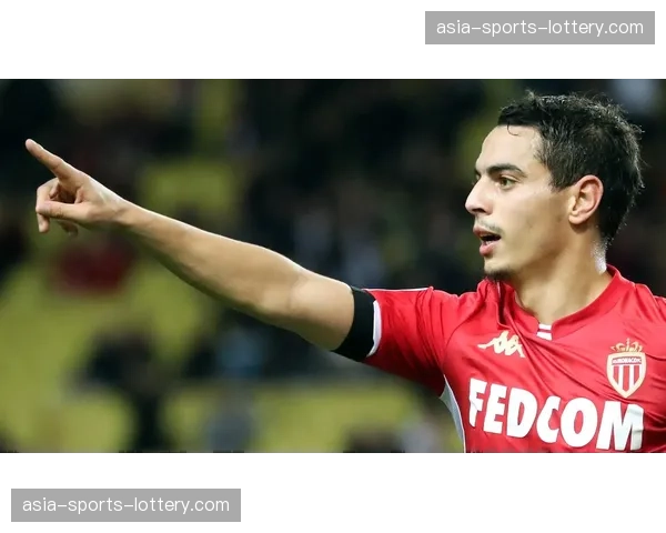 摩纳哥本耶德尔点射命中，打入个人法甲生涯第150球