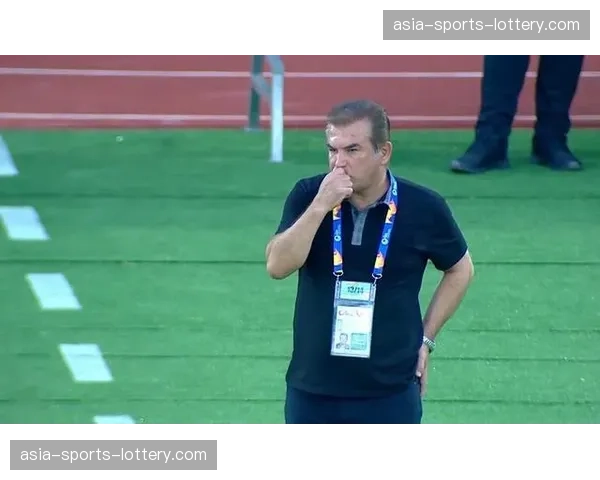 评论：VAR介入与高位压迫的“灰色地带”，关于“战术犯规”判罚标准的讨论